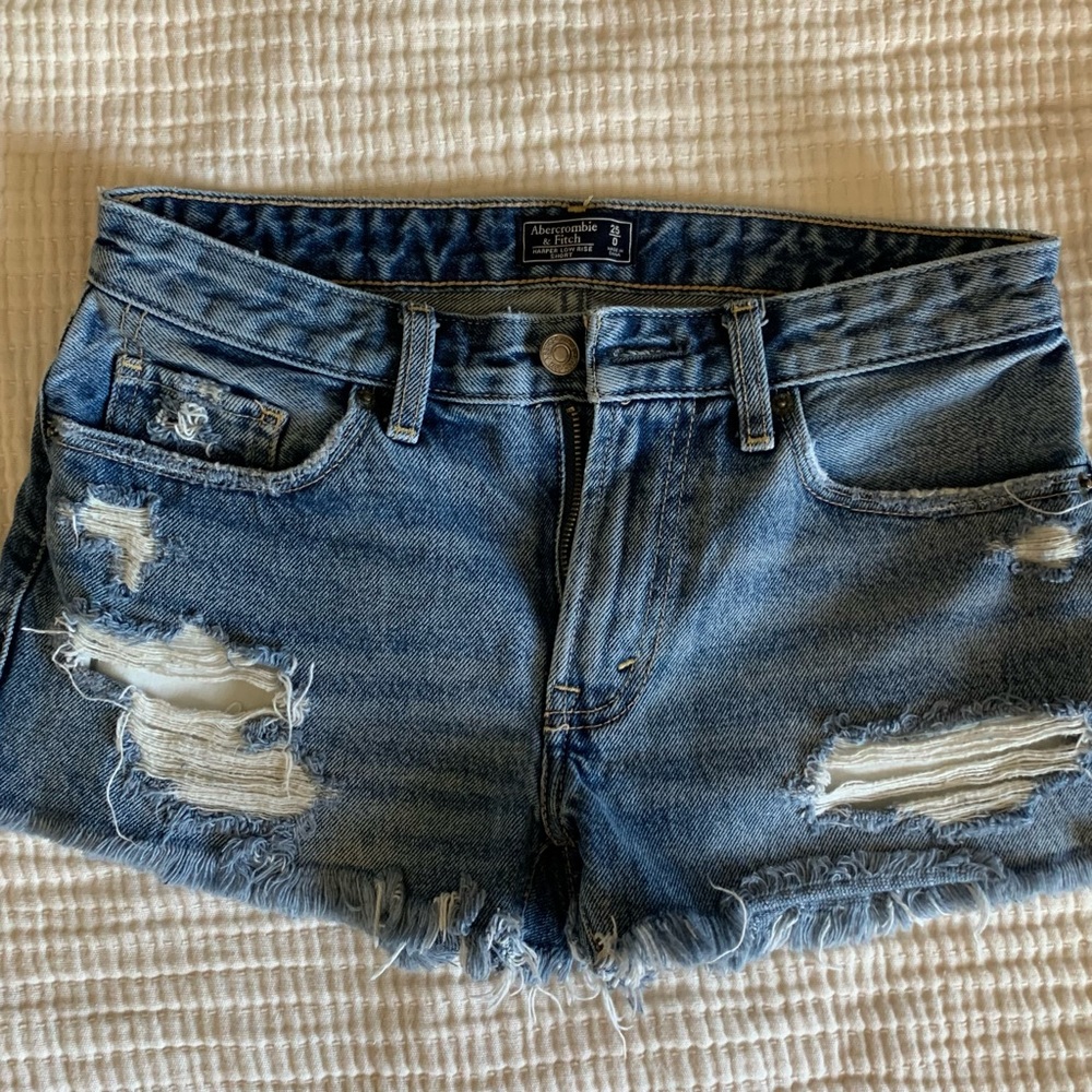 Abercrombie denim shorts. Size 25.